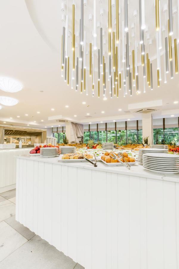 Centrum Zdrowia I Wypoczynku Ikar Kołobrzeg Esterno foto